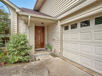 Property photo 4 at 1807 Blackjack DR - 4 bed 2 bath home