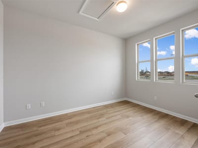Property photo 5 at 1809 Fannie RD - 4 bed 2 bath home