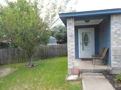 Primary bedroom at 1810 Courtney CV - 3 bed 2 bath home