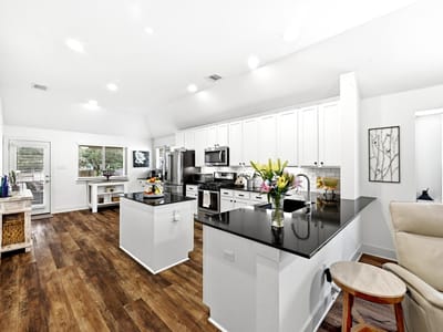 Primary bedroom at 1813 Chickasaw RUN - 3 bed 2 bath home