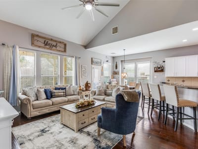 Primary bedroom at 1814 Paseo Verde DR - 4 bed 2 bath home