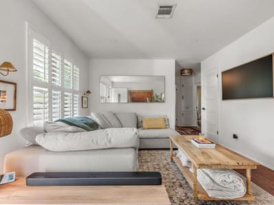 Property photo 3 at 1815 Ashby Ave - 3 bed 1 bath home
