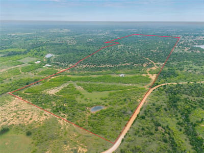 Photo 4 - 182 County Road 430 Photo 4 of 38 at 182 County Road 430 - Mullin, Mullin, TX