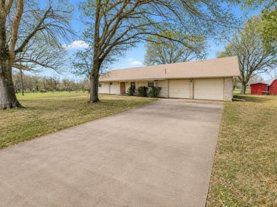 Living area at 182 Norma Jean BLVD - 3 bed 2 bath home