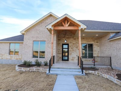 Property photo 4 at 1820 Dorian Dr - 4 bed 2 bath home