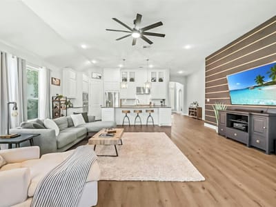 Living area at 1820 Ficuzza WAY - 3 bed 2 bath home