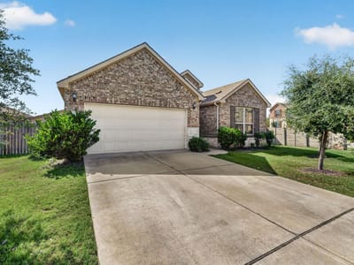 Living area at 18201 Winnow WAY - 5 bed 3 bath home