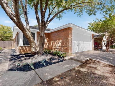 Property photo 3 at 1825 Friars Tale LN - 3 bed 2 bath home