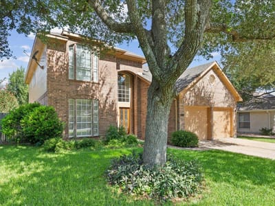 Living area at 1827 Chino Valley Trl - 4 bed 2 bath home