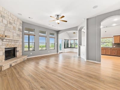 Living area at 1831 Baranco WAY - 5 bed 3 bath home