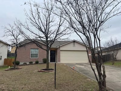 Living area at 184 Dandelion Loop - 3 bed 2 bath home