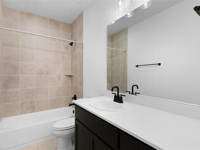Primary bedroom at 184 William Hersee DR - 3 bed 3 bath home