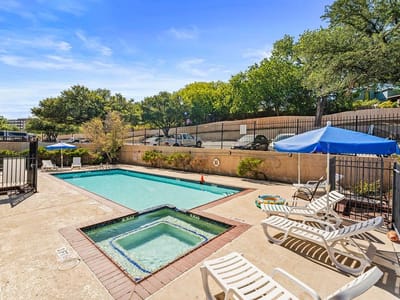 Property photo 4 at 1840 Burton DR Unit #172 - 1 bed 1 bath home