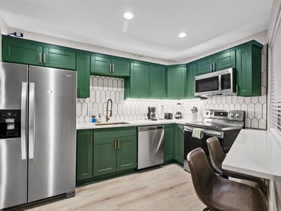 Property photo 2 at 1840 Burton Dr Unit #192 - 1 bed 1 bath home