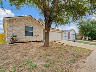 Photo 3 of 35 at 18420 Sun Haven CV - 3 bed 2 bath home
