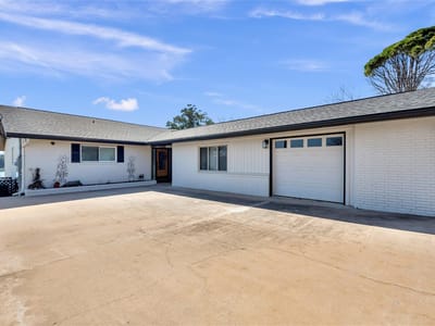 Primary bedroom at 1846 Bluebonnet Ln - 4 bed 4 bath home