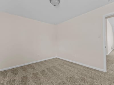 Property photo 4 at 185 Silver Maple DR - 4 bed 2 bath home