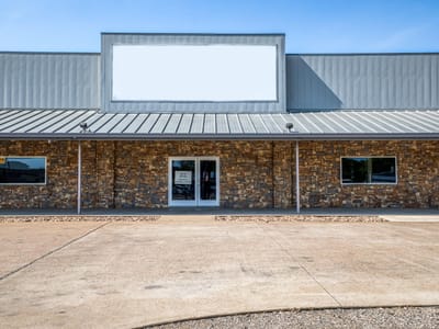 Bathroom at 185 State Highway 36 N - Porter & Green, Caldwell, TX