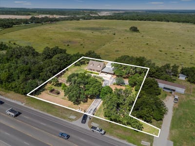 Kitchen at 1850 S Fm 1626 Hwy - 3 bed 2 bath home
