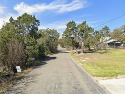 Property photo 2 at 18501 E Lakeview DR - Retirement Village 03, Jonestown, TX