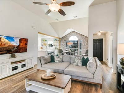 Primary bedroom at 18516 Champions CIR - 3 bed 2 bath home