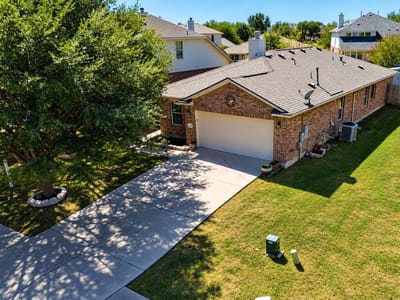 Photo 3 of 33 at 18536 Blue Pond DR - 3 bed 2 bath home
