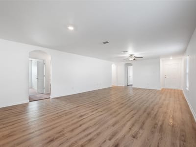 Property photo 4 at 18616 Speculator LN - 4 bed 2 bath home