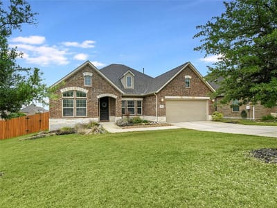 Living area at 18616 Tanner Bayou LOOP - 4 bed 2 bath home