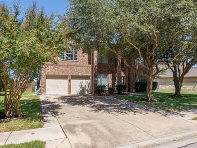 Property photo 2 at 18624 Alnwick Castle DR - 6 bed 3 bath home