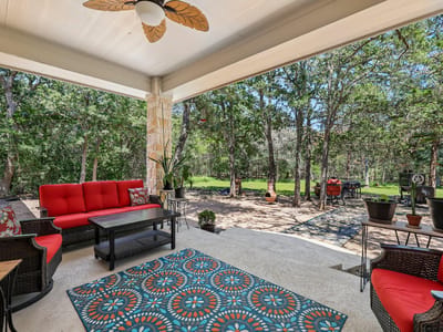 Living area at 187 Pioneer PSGE - 3 bed 2 bath home