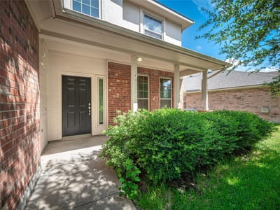 Living area at 18700 Silent Water WAY - 4 bed 2 bath home
