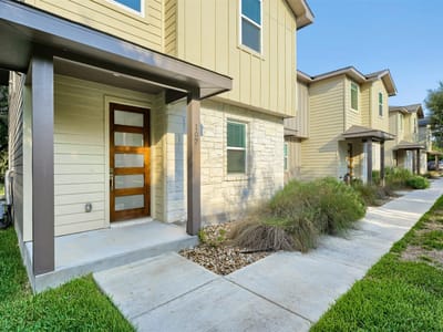 Property photo 3 at 18800 Hogan CIR Unit #107 - 3 bed 2 bath home