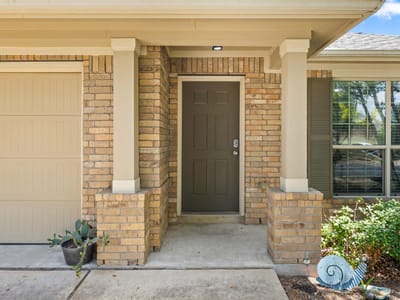 Property photo 3 at 18809 Derby Hill LN - 3 bed 2 bath home