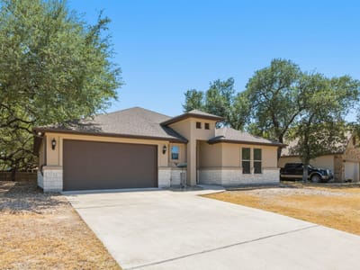 Property photo 3 at 18817 Kelly DR - 3 bed 2 bath home