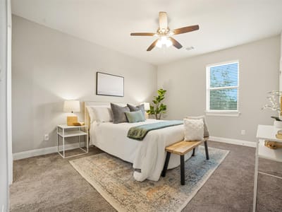 Primary bedroom at 18900 Nicklaus DR - 2 bed 1 bath home
