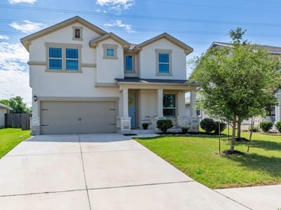 Living area at 18937 Scoria DR - 3 bed 2 bath home
