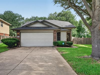 Living area at 1898 Wallin Loop - 3 bed 2 bath home