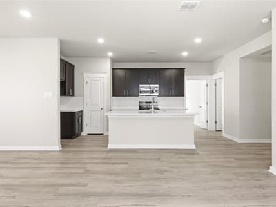 Photo 3 of 23 at 190 Mustang BND - 4 bed 2 bath home
