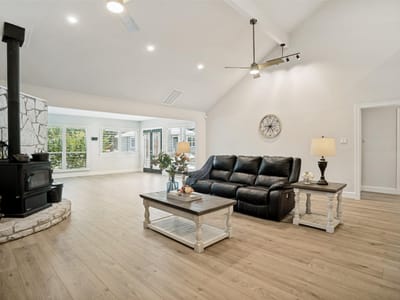 Property photo 3 at 190 Young Ranch RD - 5 bed 3 bath home