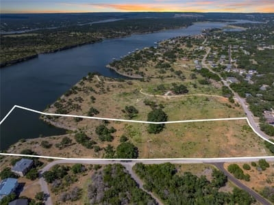Property photo 3 at 1900 Patriot DR - Emerald Pointe, Lago Vista, TX