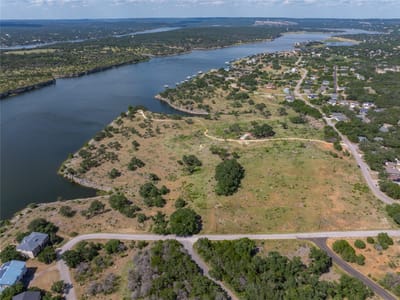 Property photo 4 at 1900 Patriot DR - Emerald Pointe, Lago Vista, TX