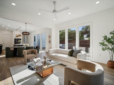 Living area at 1900 Piedmont Ave - 4 bed 4 bath home