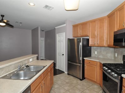 Primary bedroom at 1900 Scofield Ridge Pkwy Unit #5403 - 2 bed 2 bath home