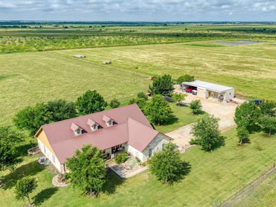 Property photo 4 at 19000 Fm 971 - 3 bed 2 bath home