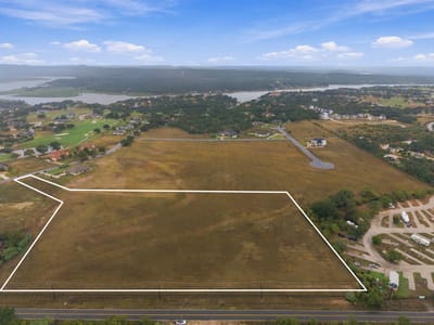 Photo 2 of 10 at 1901 Ballinger DR - Spicewood, Spicewood, TX