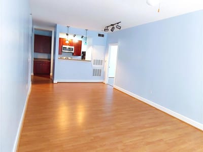 Primary bedroom at 1901 Crossing Place Unit #3203 - Trace Condominium, Austin, TX