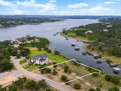 Living area at 1901 Valentino Cv - Reserve At Lake Travis, Spicewood, TX