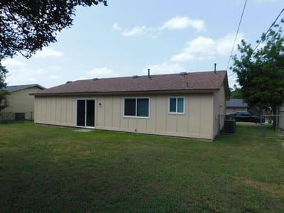 Property photo 3 at 1902 Aberdeen DR - 3 bed 2 bath home