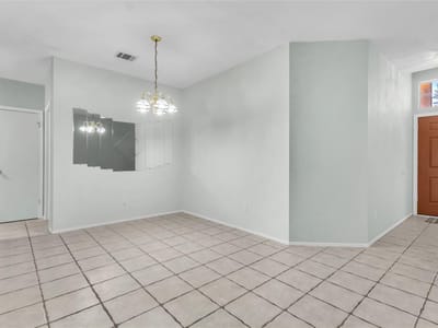 Property photo 4 at 1902 Hollow Tree BLVD - 4 bed 2 bath home