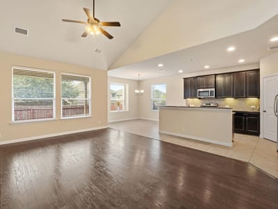 Property photo 3 at 1902 Laminar Creek RD - 5 bed 4 bath home